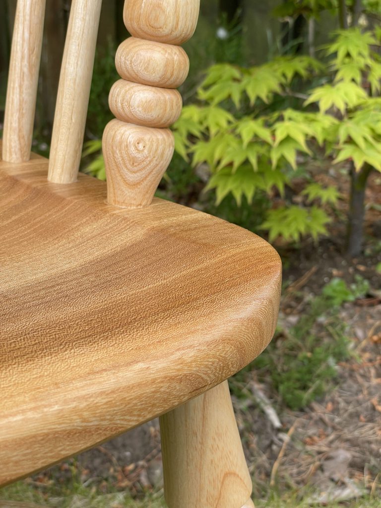 Finished Windsor chair by Iain Stirling of Chapelhill Fine Furniture.